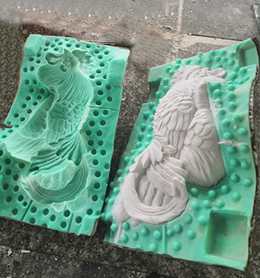   樹(shù)脂工藝品模具硅膠翻模過(guò)程中發(fā)粘原因你知道嗎 ？