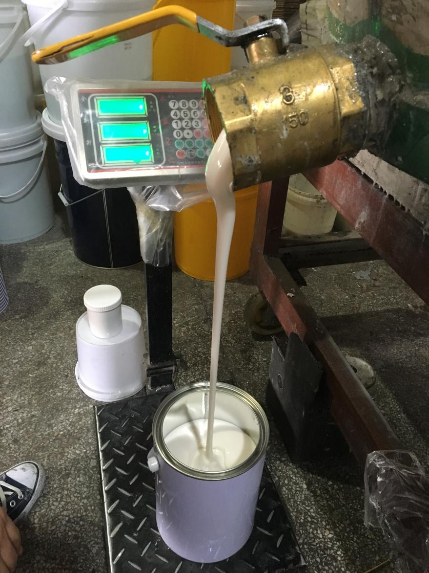 液態(tài)硅膠產(chǎn)品出現(xiàn)流紋路的原因是什么？